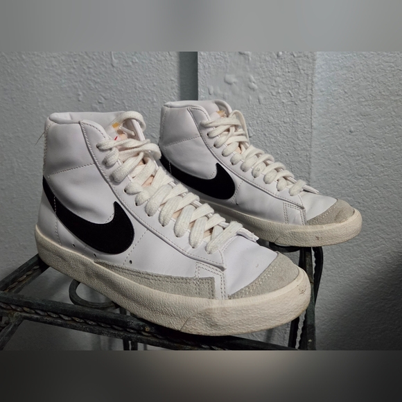 Nike Shoes - Women's Blazer Mid '77 Sneakers